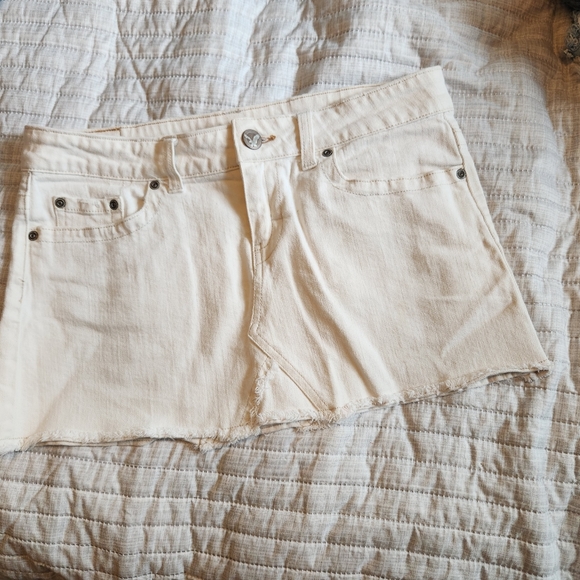 Skirts - Picture 4 of 6